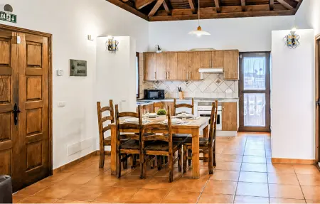 Ángeles Fernández-Bravo Alises, Maison 6 personnes à Corralejo - Photo 4