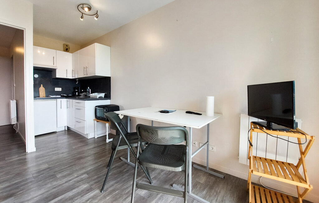 Appartement vue mer aux Minimes, 1ère rangée plage - Photo 7