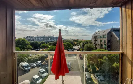Appartement vue mer aux Minimes, 1ère rangée plage