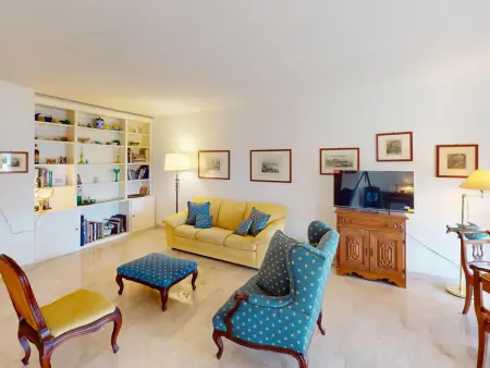 Appartement 70m² avec 2 terrasses et parking privé : photo 3