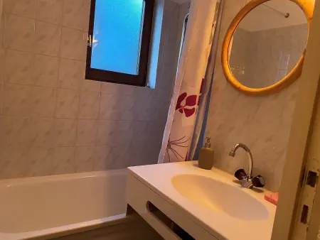 Appartement 2 pièces Châtel avec balcon et parking : photo 9