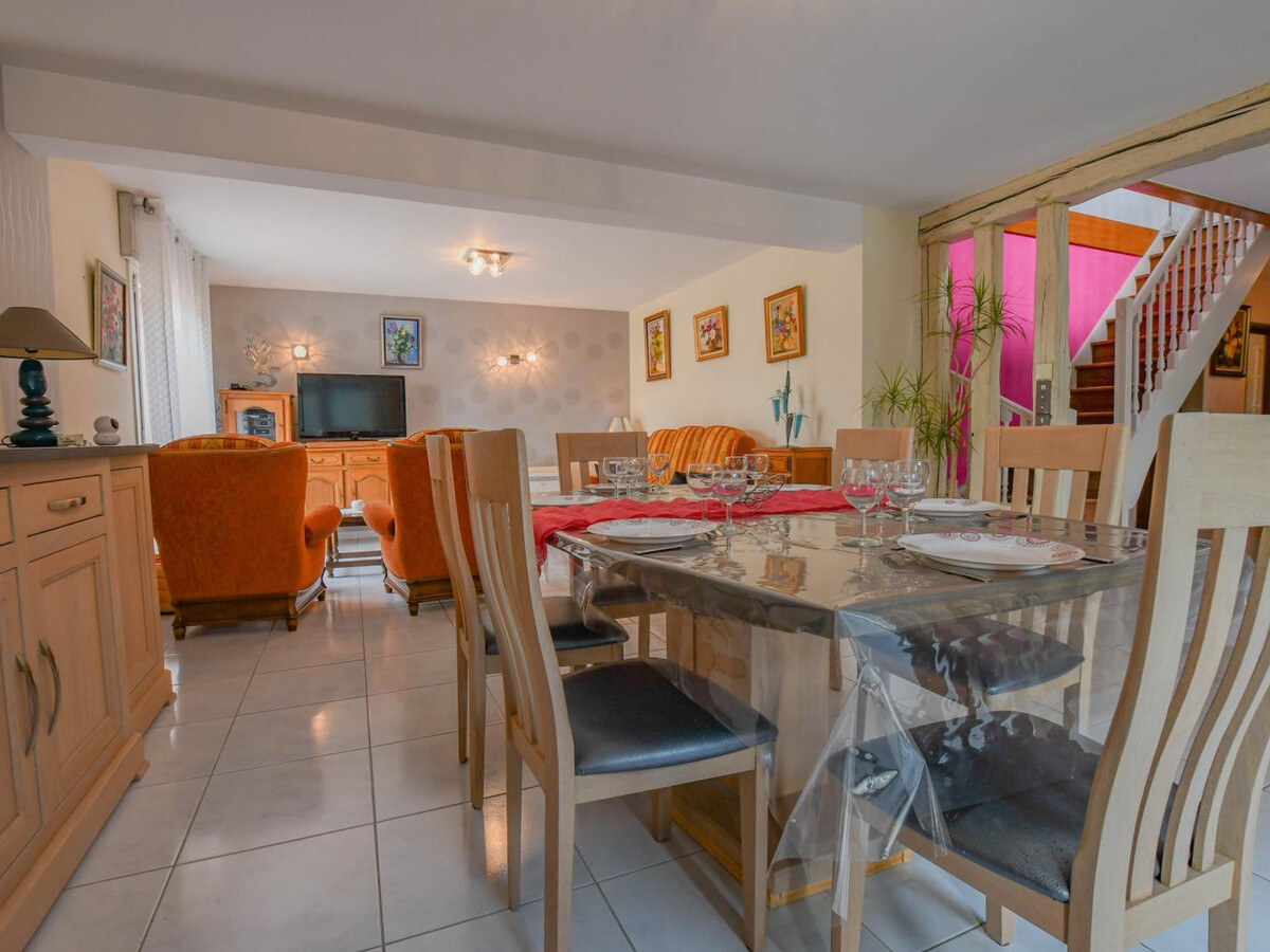 Gîte 8 pers. à Lassicourt, terrain clos et parking - Photo 2