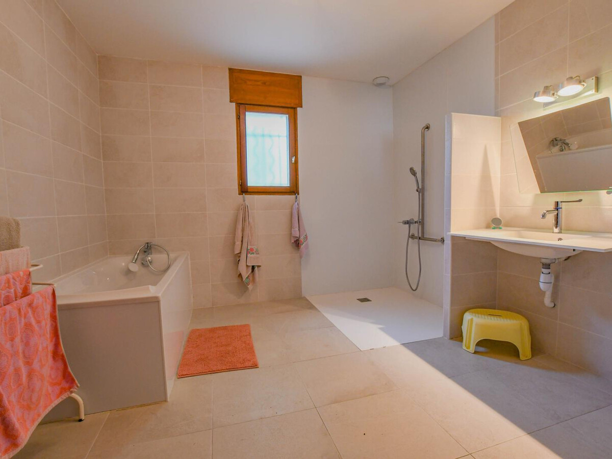 Gîte 8 pers. à Lassicourt, terrain clos et parking - Photo 15
