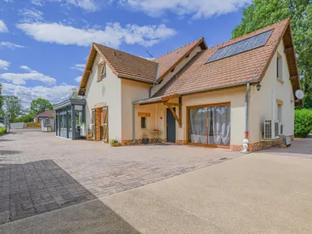 Gîte 8 pers. à Lassicourt, terrain clos et parking