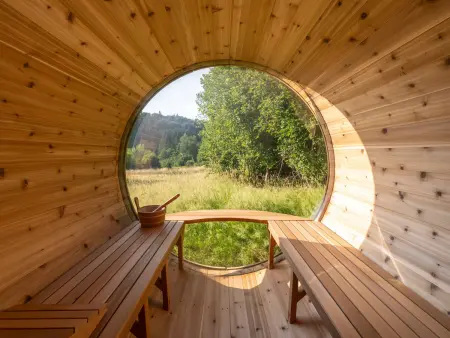 Le Nautilus, gîte steampunk semi-enterré à Raon-aux-Bois : photo 3