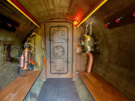 Le Nautilus, gîte steampunk semi-enterré à Raon-aux-Bois : photo 7