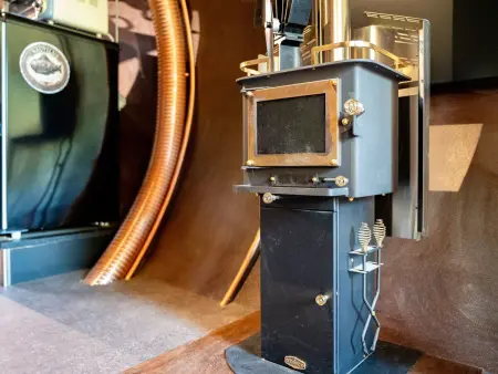 Le Nautilus, gîte steampunk semi-enterré à Raon-aux-Bois : photo 18