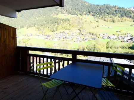 Duplex 48m² face au village, ski à 600m : photo 4