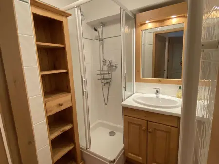 T2 32m² sud-est, 50m ski bus gratuit - Arêches : photo 6