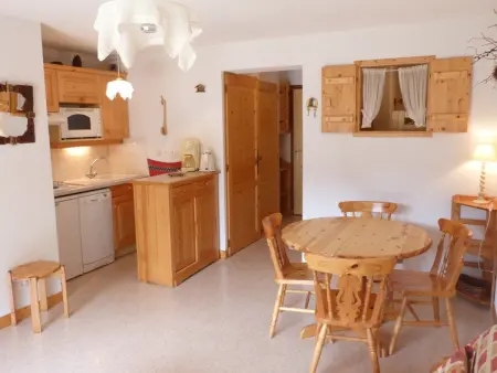 Appartement 31m² sud-ouest, balcon, ski bus à 100m : photo 2