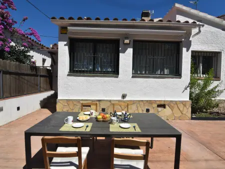 Maison 2 ch. avec jardin privé et piscine à Empuriabrava : photo 6