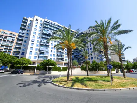 Cala del Vent - Apt 85m² vue mer, terrasse, 8e étage : photo 6