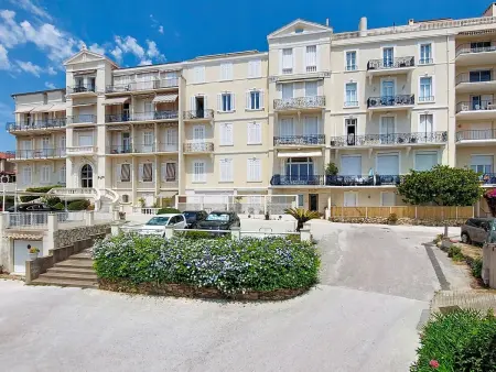 Appartement 3 pièces Sainte-Maxime, vue mer et balcon sud : photo 5