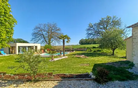 Maison Cierzac avec piscine privée 30m² : photo 9