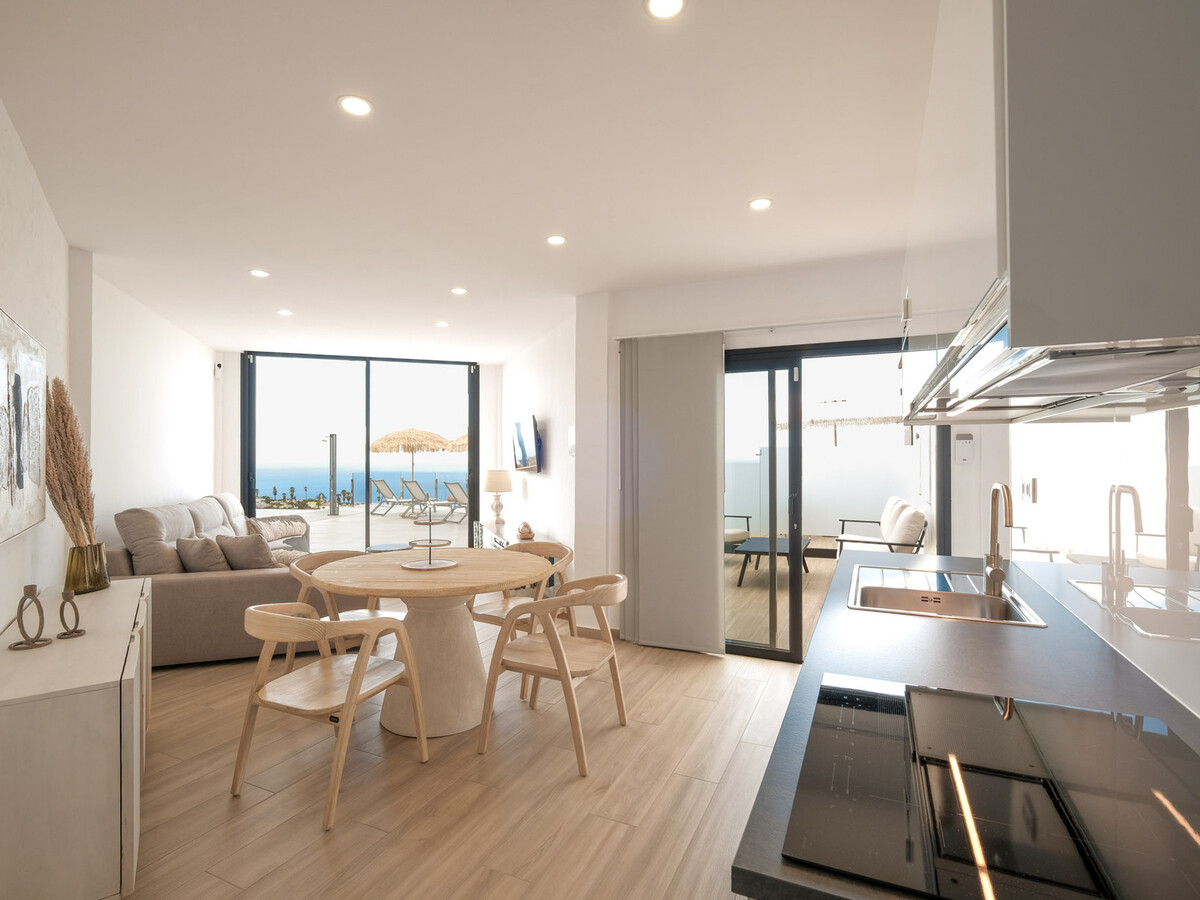 Appartement neuf 115 m² vue mer et montagne - Photo 12