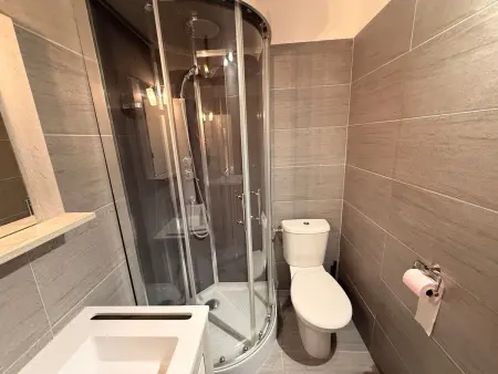 Studio rénové 24 m² vue pistes à Villard-de-Lans : photo 5