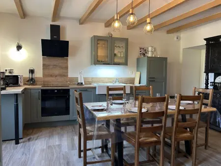 Gîte 6 pers. avec jardin, parking et animaux à Boisbreteau : photo 2