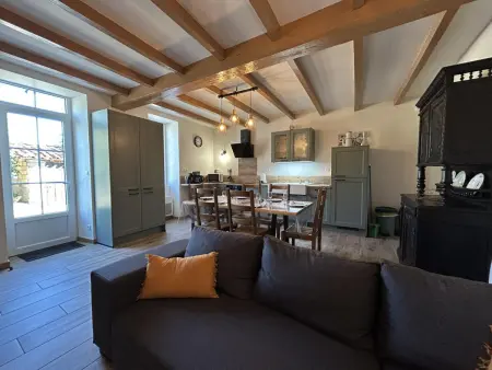 Gîte 6 pers. avec jardin, parking et animaux à Boisbreteau : photo 10
