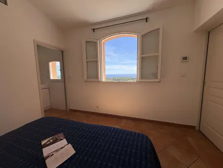 Appartement 6 pers. vue mer à Saint-Cyr-sur-Mer : photo 8