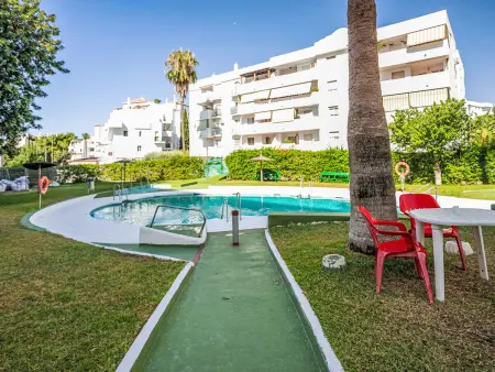 Las Naciones – Apt 2p rénové à 300m de la plage : photo 26