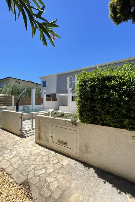 Maison Volme à Banjole : piscine privée, 300m de la mer : photo 21