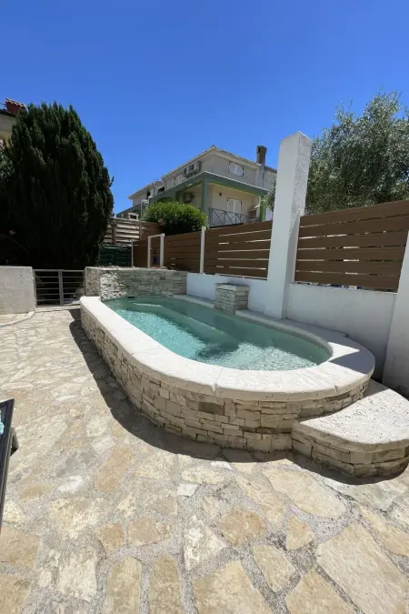 Maison Volme à Banjole, piscine privée 300 m mer : photo 6