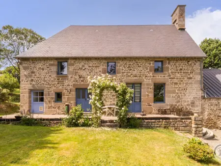 Gîte fermette XVIIe siècle, 6 pers., animaux OK