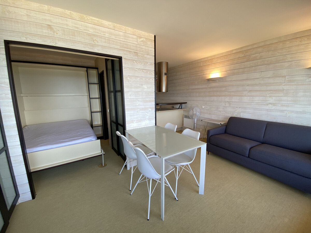 T1 rénové première ligne plage à Arcachon - Photo 7