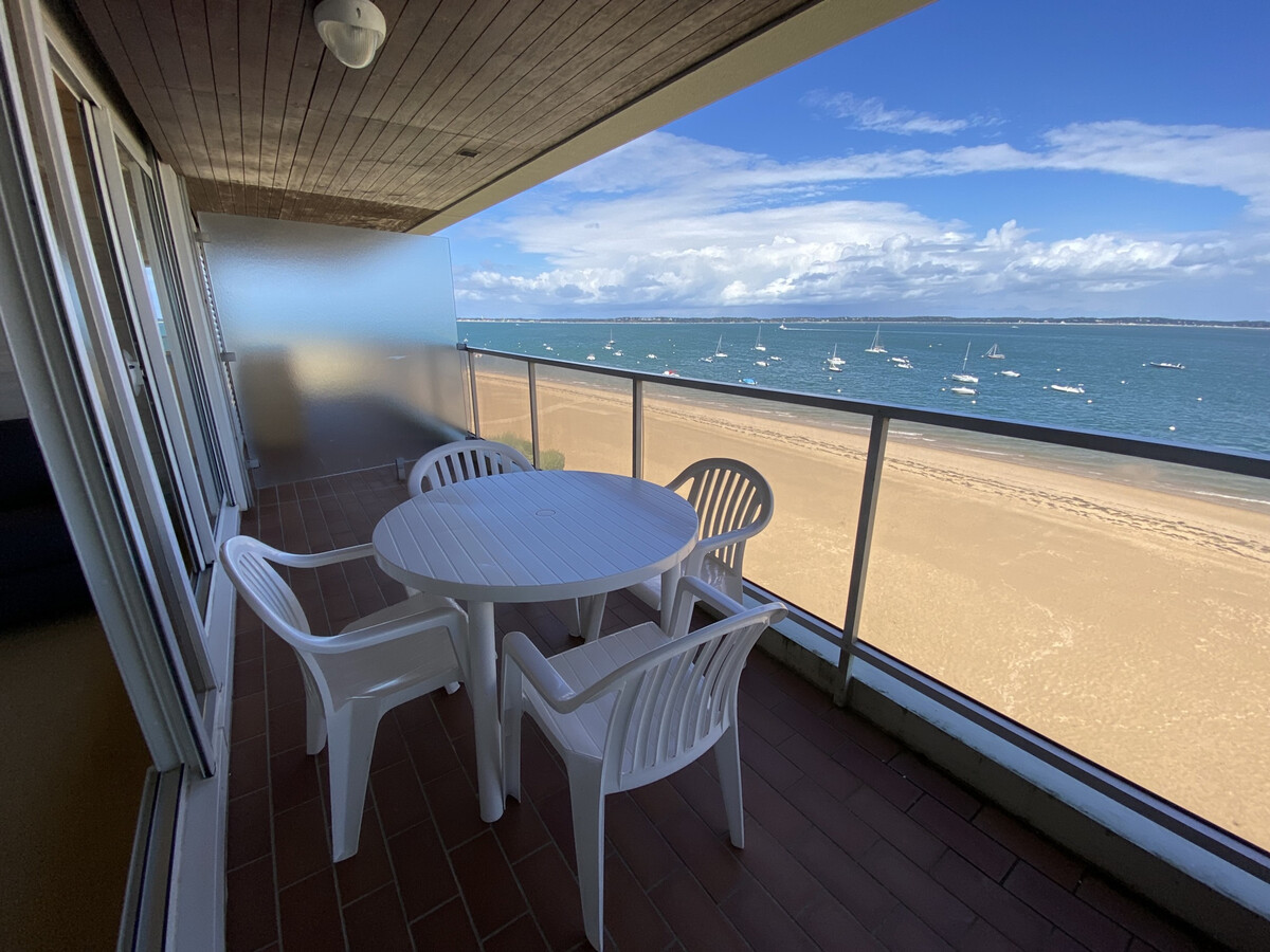 T1 rénové première ligne plage à Arcachon - Photo 14