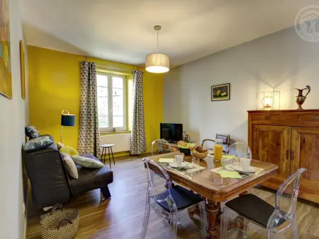 Appartement 60 m² avec terrasse et jardin arboré : photo 2