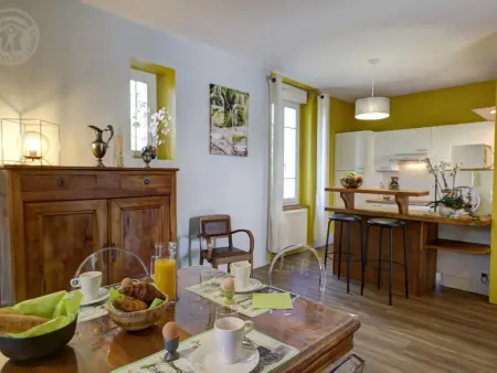 Appartement 60 m² avec terrasse et jardin arboré : photo 4