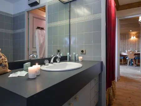 Appartement skis aux pieds à Courchevel 1850 : photo 4