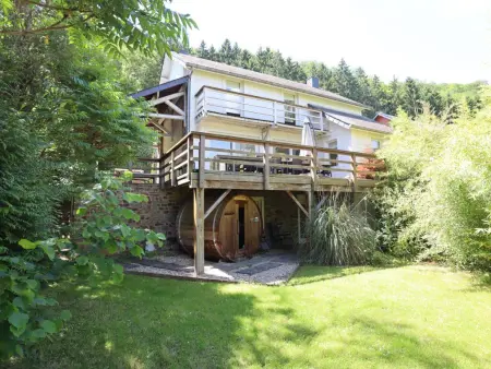 Location maison à Rendeux, Gîte avec sauna et superbe vue sur la nature