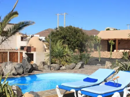 Maison canari en pierre avec piscine chauffée à Tuineje : photo 2