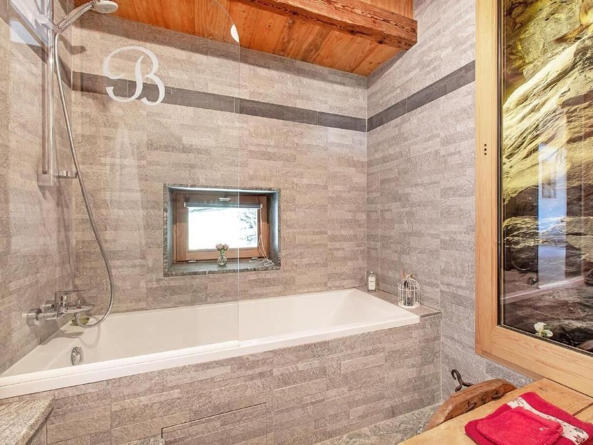 Chalet Farmhouse Villaroger, ski in/out 12 pers. - Photo 18