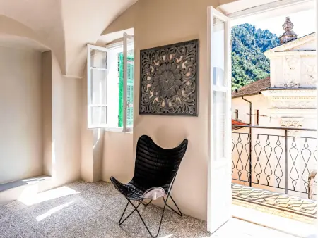 Appartement Op het Pleintje à Airole, vue montagnes : photo 9