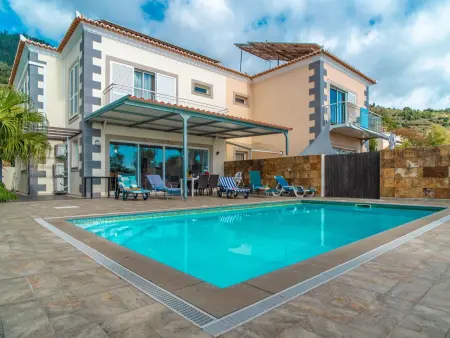 Location maison à Arco da Calheta, Die Villa Viola befindet sich in Arco da Calheta