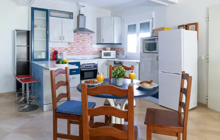 Maison 8 pers. avec piscine et jacuzzi à Pechina : photo 6