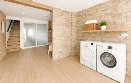 Appartement lumineux à Villar del Arzobispo, 4 personnes : photo 10