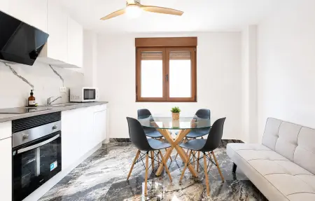 Appartement lumineux au 2e étage à Villar del Arzobispo, 4 pers. : photo 1