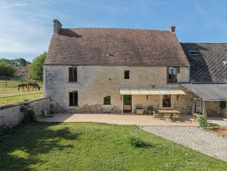Maison à la ferme équestre, 7 pers. à Joué-du-Plain : photo 1
