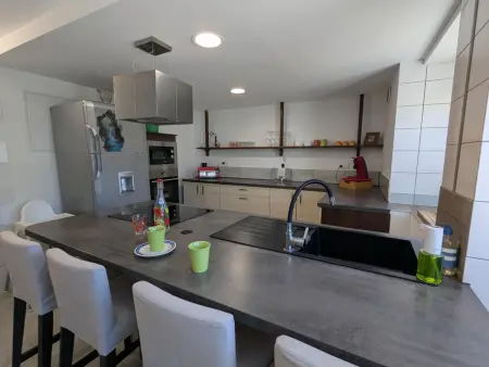 Gîte rénové 4 pers. avec jardin 160 m² à Échallat : photo 5