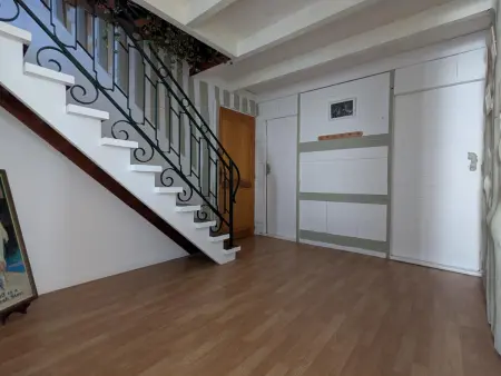 Gîte rénové 4 pers. avec jardin 160 m² à Échallat : photo 12