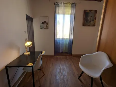 Gîte rénové 4 pers. avec jardin 160 m² à Échallat : photo 20