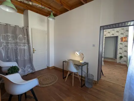 Gîte rénové 4 pers. avec jardin 160 m² à Échallat : photo 21