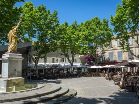 Studio climatisé terrasse ombragée – Saint-Cyr-sur-Mer : photo 12