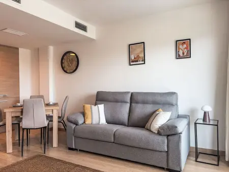 Appartement 3 pièces climatisé près de la plage : photo 10