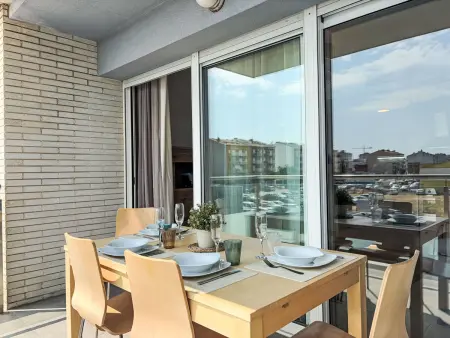Appartement 3 pièces climatisé près de la plage : photo 18