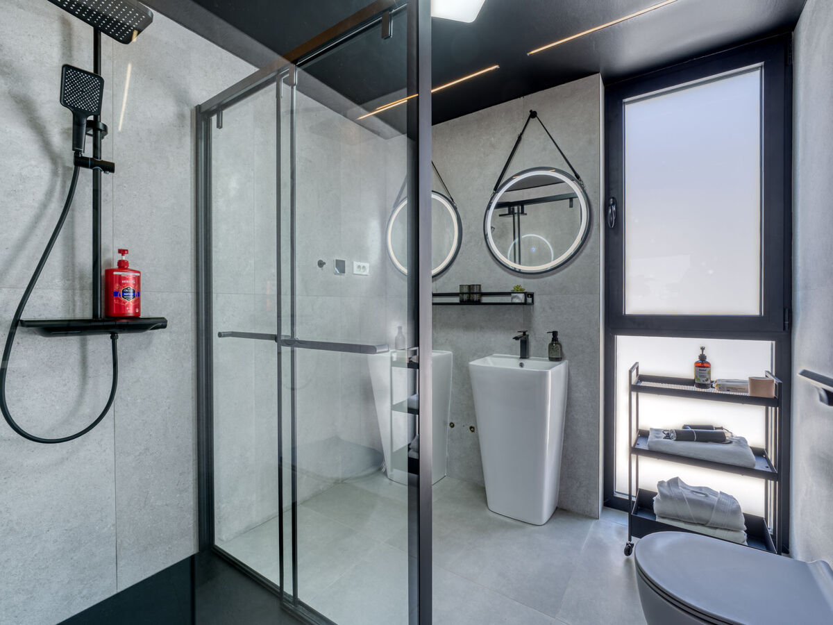 Villa Black Imperium, 5 chambres avec piscine privée - Photo 96