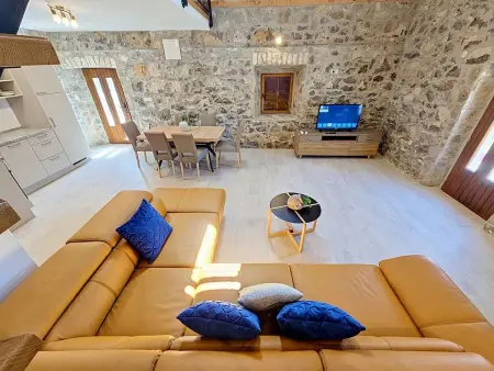 Maison Marija à Trilj avec piscine partagée : photo 12